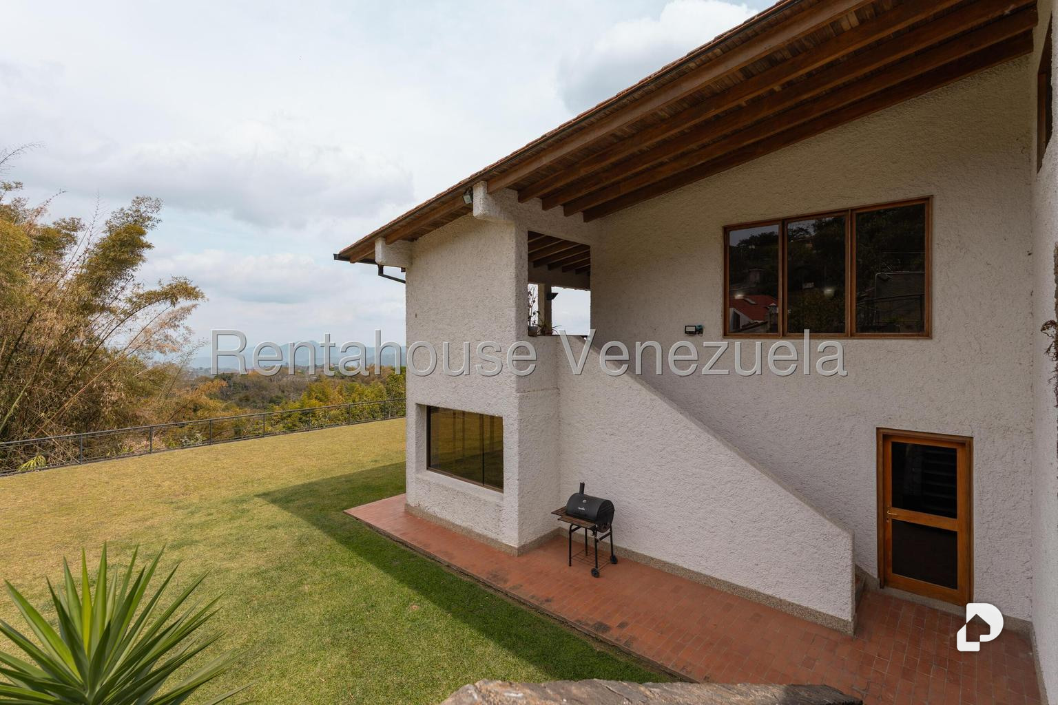 House in Oripoto, Caracas – 9
