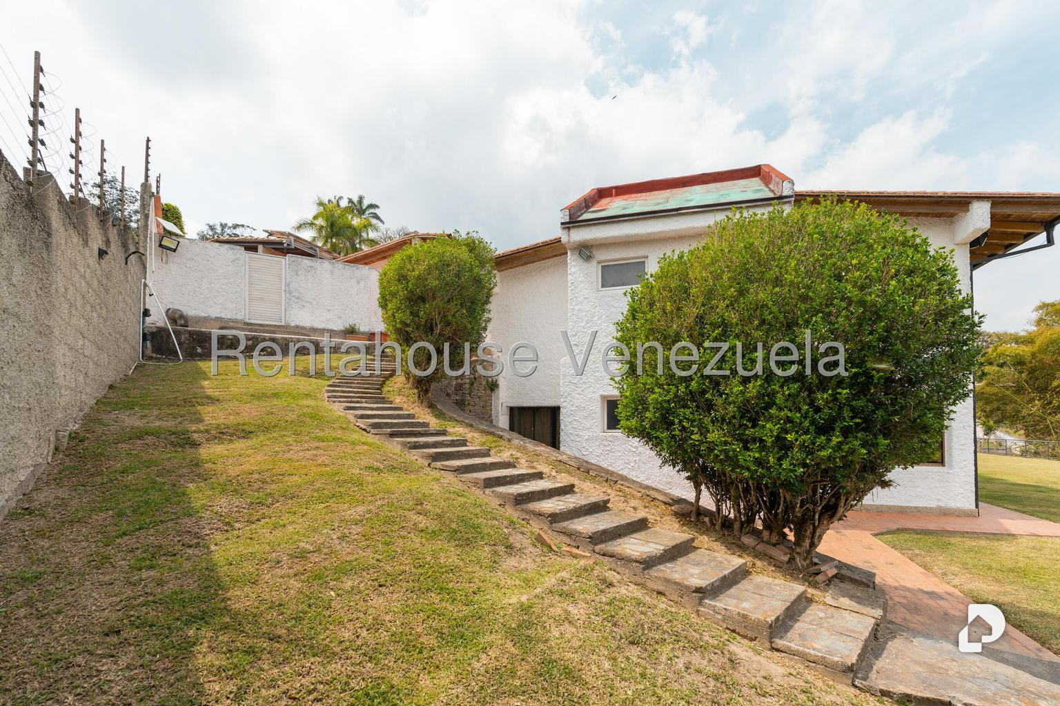 House in Oripoto, Caracas – 11