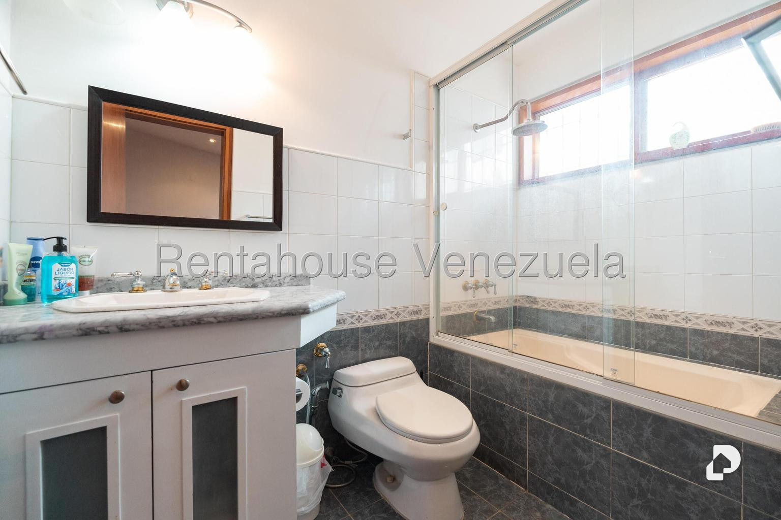 House in Oripoto, Caracas – 19