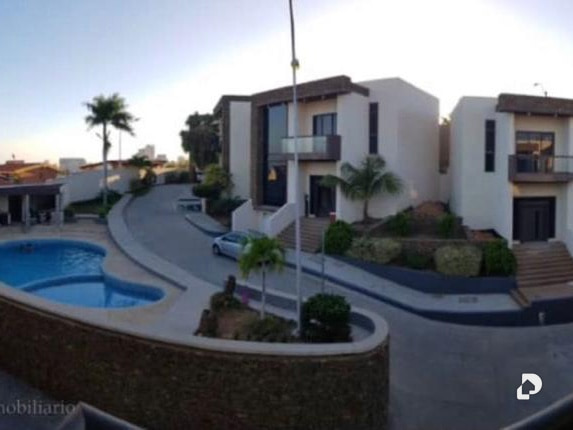 Townhouse en Playa el ángel, Pampatar – 1
