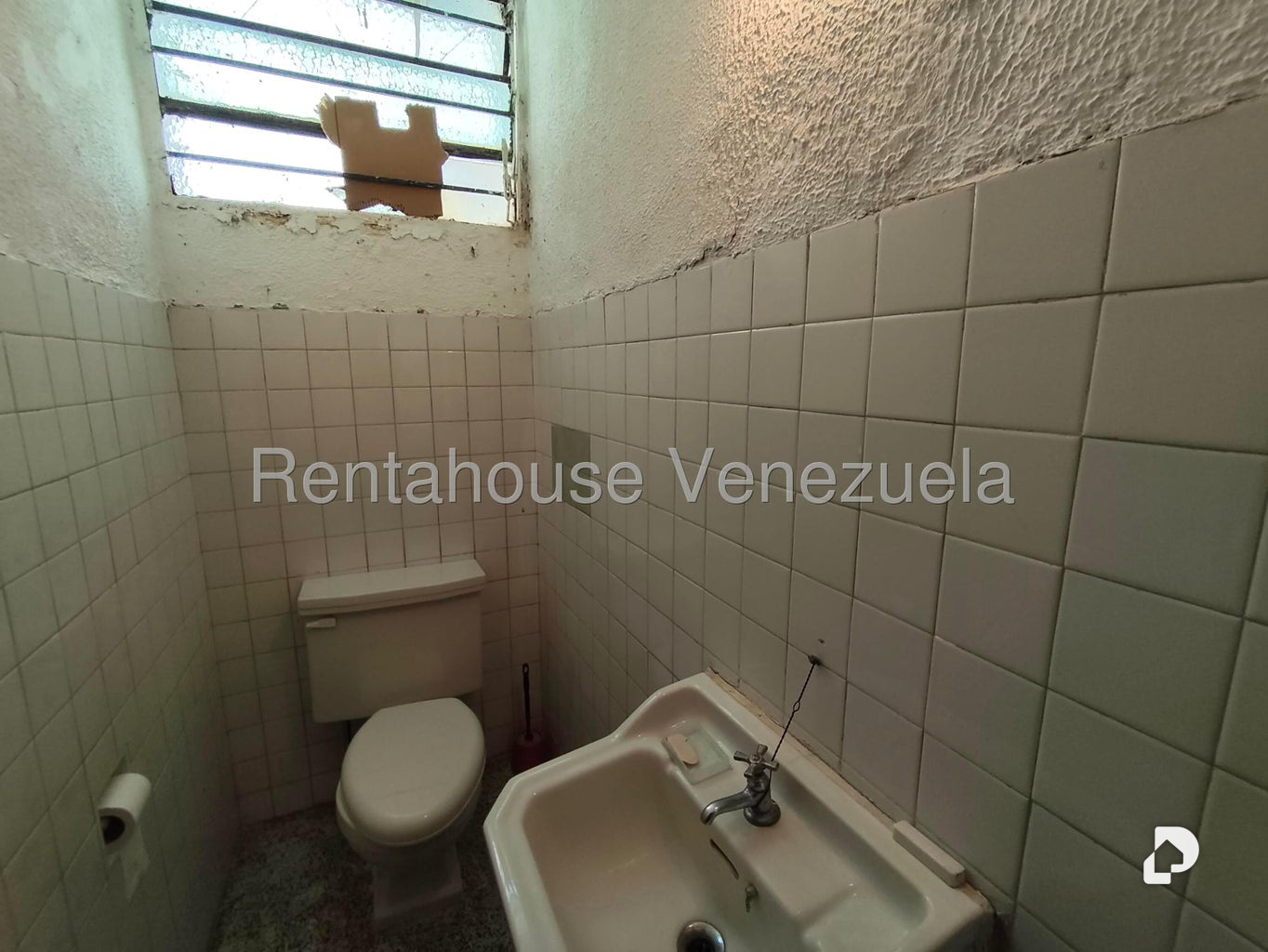 House in Prados del Este, Caracas – 23