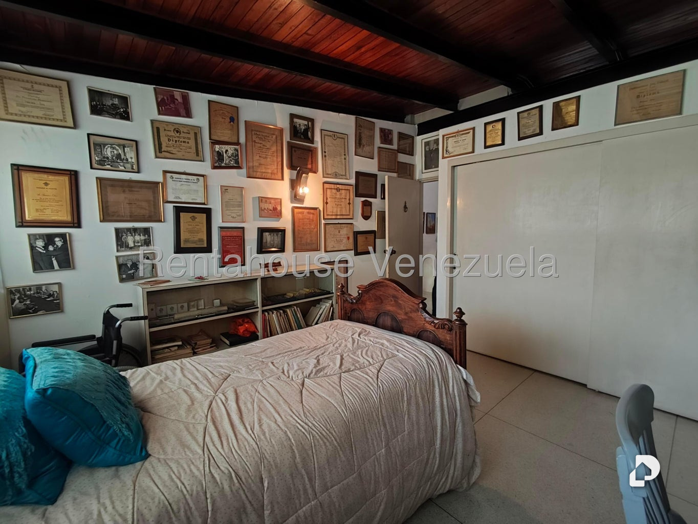 House in Prados del Este, Caracas – 26