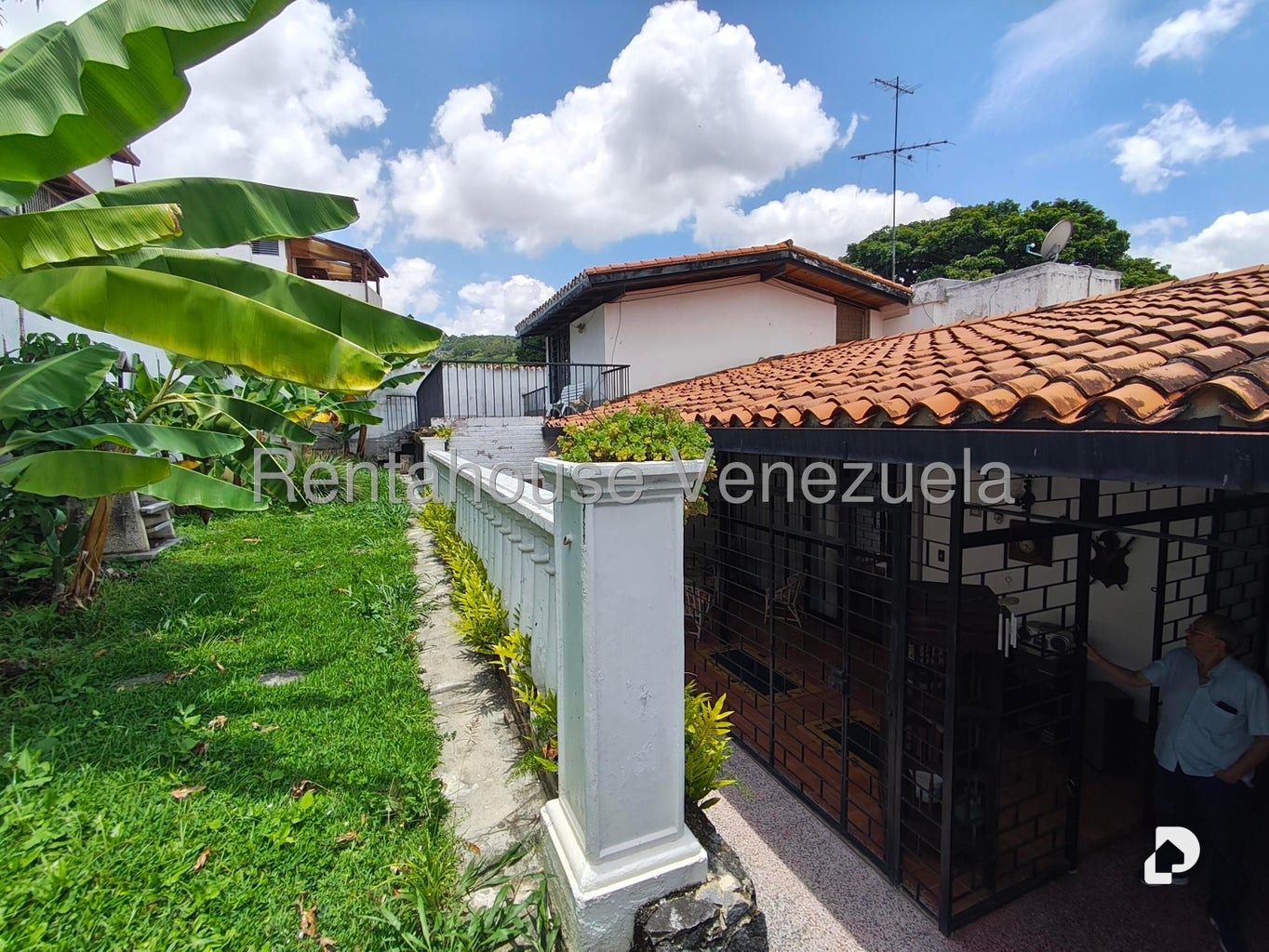 House in Prados del Este, Caracas – 21