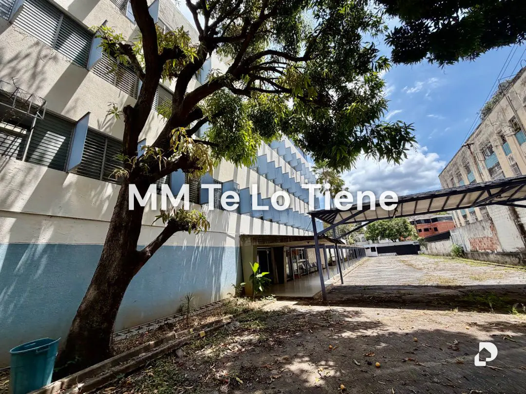 Edificio en La Florida, Caracas – 1