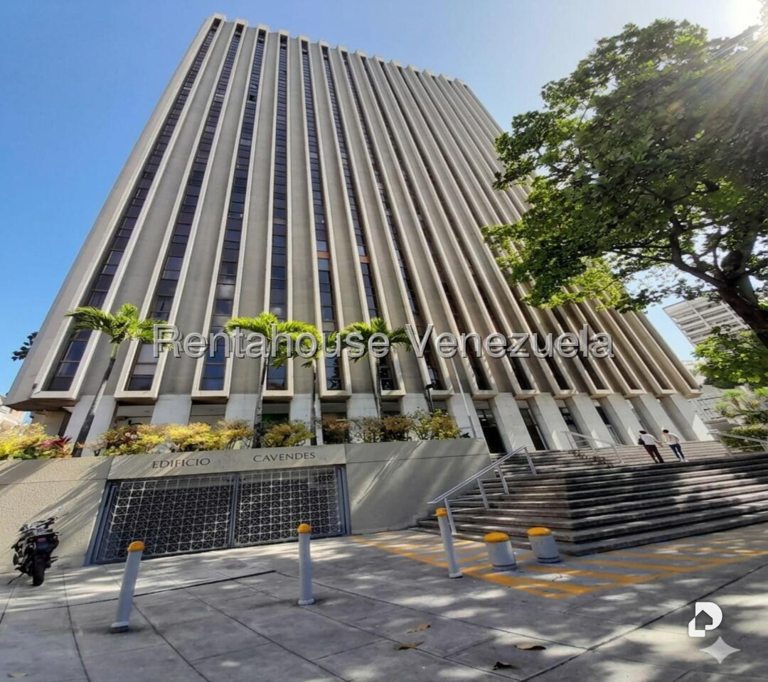 Oficina en Los Palos Grandes, Caracas – 1