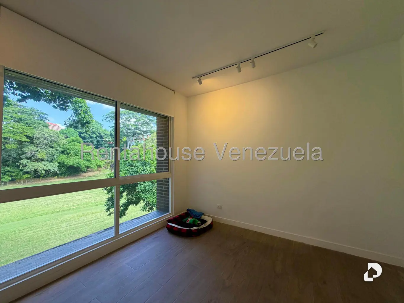 Apartamento en Los Naranjos de las Mercedes, Caracas – 16