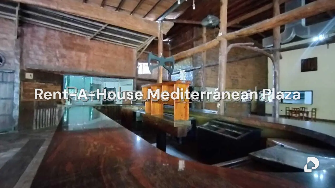 Local comercial en Parroquia Urbana San José, Valencia – 7