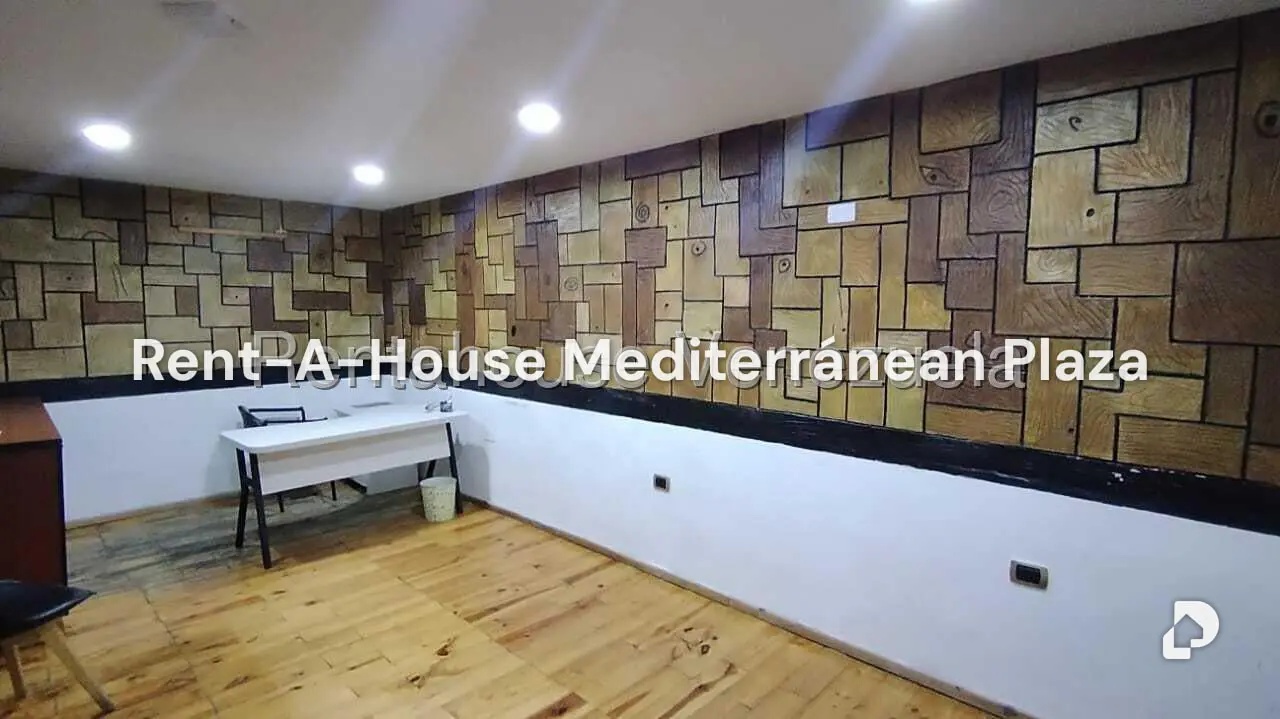 Local comercial en Parroquia Urbana San José, Valencia – 15