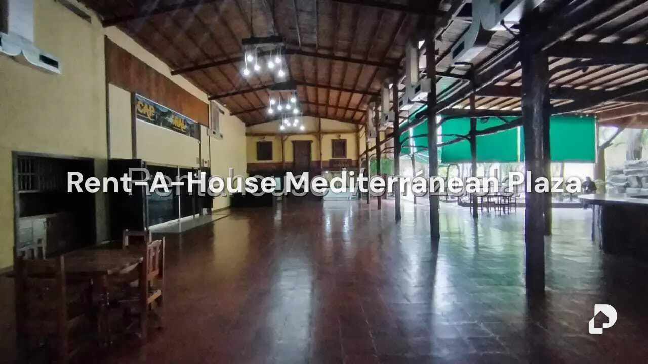 Local comercial en Parroquia Urbana San José, Valencia – 5