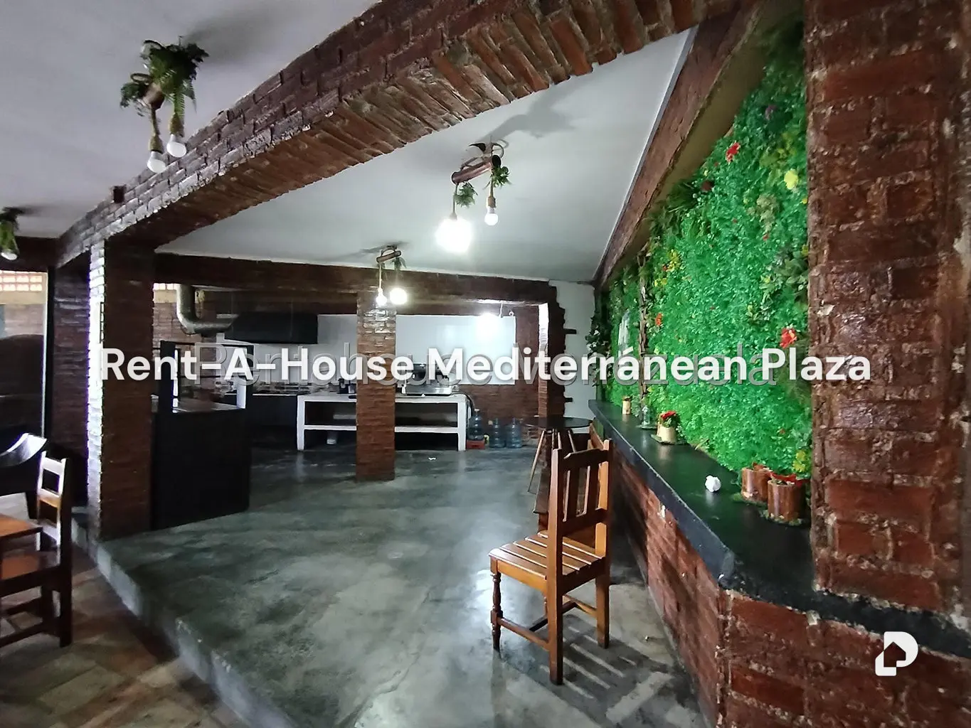 Local comercial en Parroquia Urbana San José, Valencia – 26
