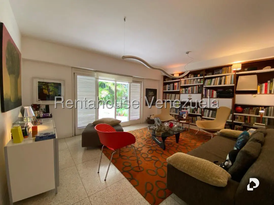 Casa en San Román, Caracas – 12