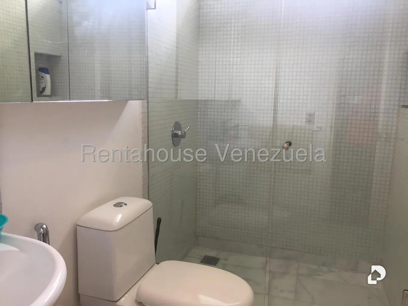 Casa en San Román, Caracas – 24