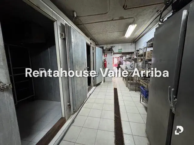 Local comercial en El Hatillo, Caracas – 25