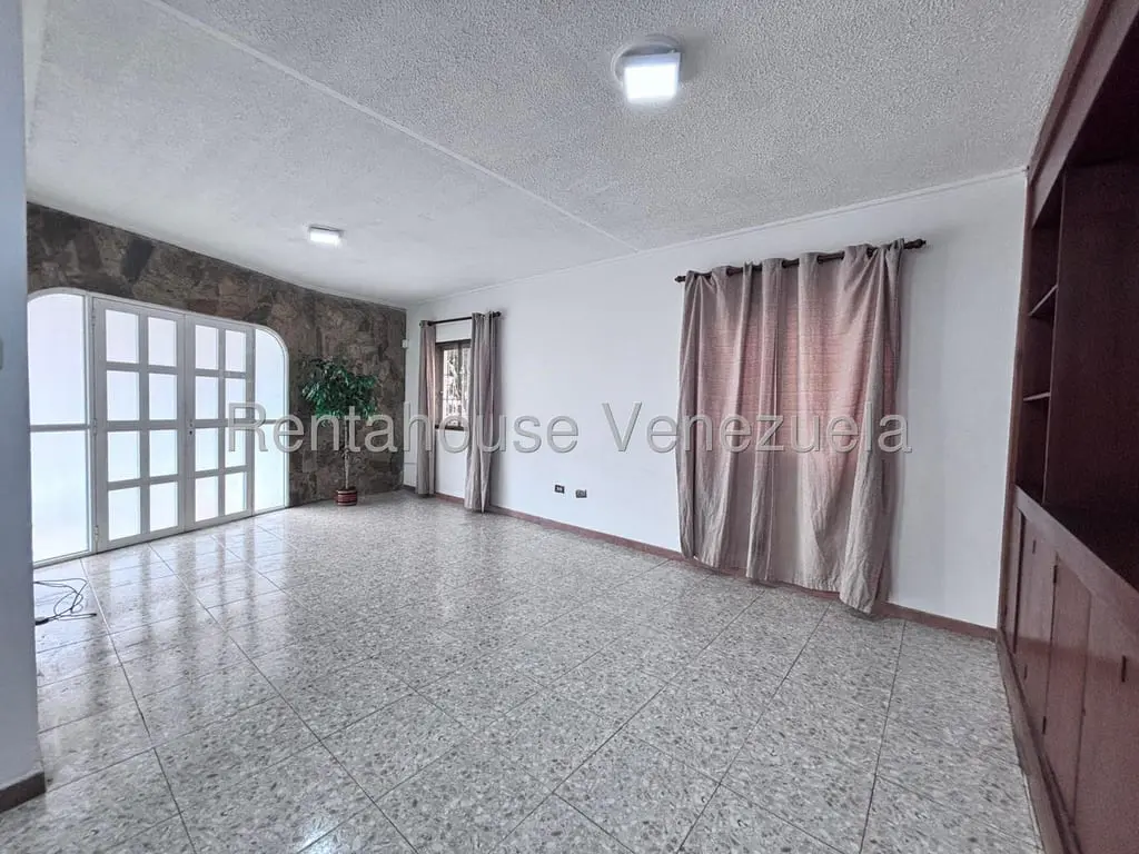 Local comercial en Colinas de Bello Monte, Caracas - 1