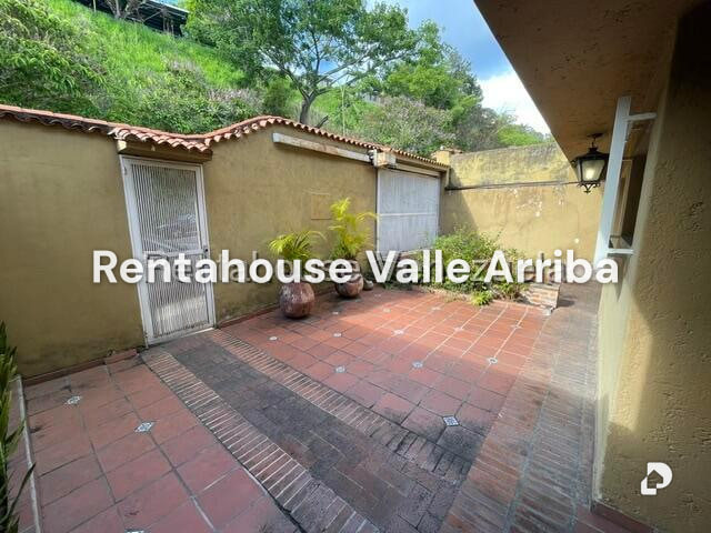 House in La Lagunita Country Club, Caracas – 4