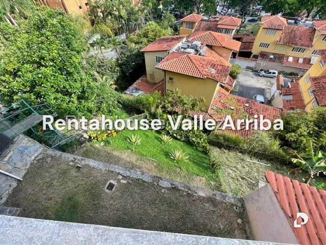 House in La Lagunita Country Club, Caracas – 11