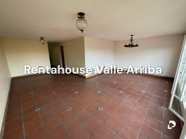 House in La Lagunita Country Club, Caracas – 10