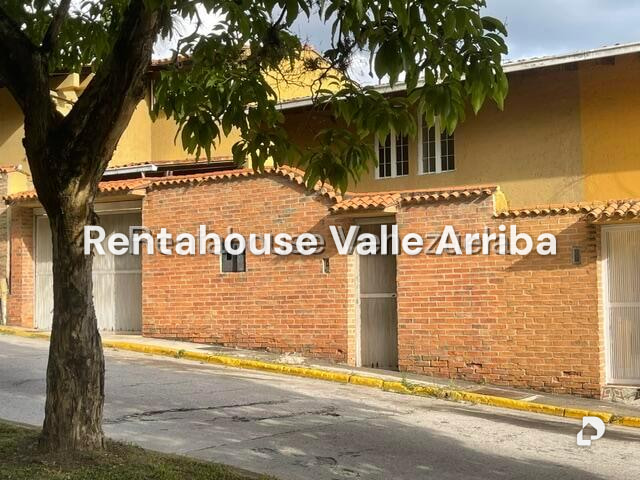 House in La Lagunita Country Club, Caracas – 2