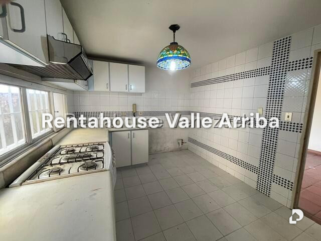 House in La Lagunita Country Club, Caracas – 14