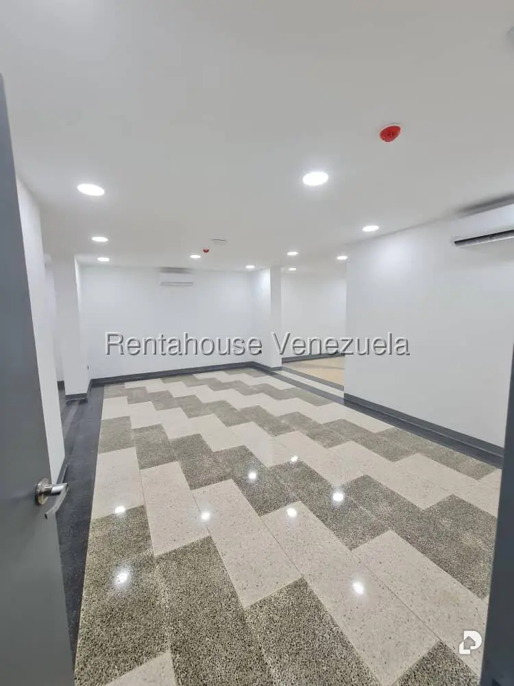 Casa en San Román, Caracas – 14