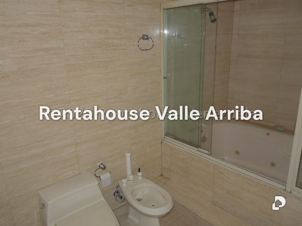 Apartamento en La Florida, Caracas – 18