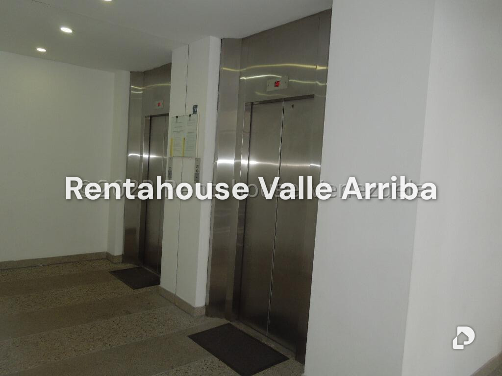 Apartamento en La Florida, Caracas – 24