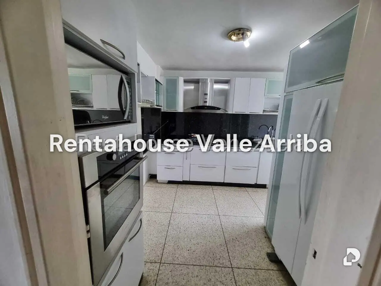 Apartamento en Colinas de Santa Mónica, Caracas – 16