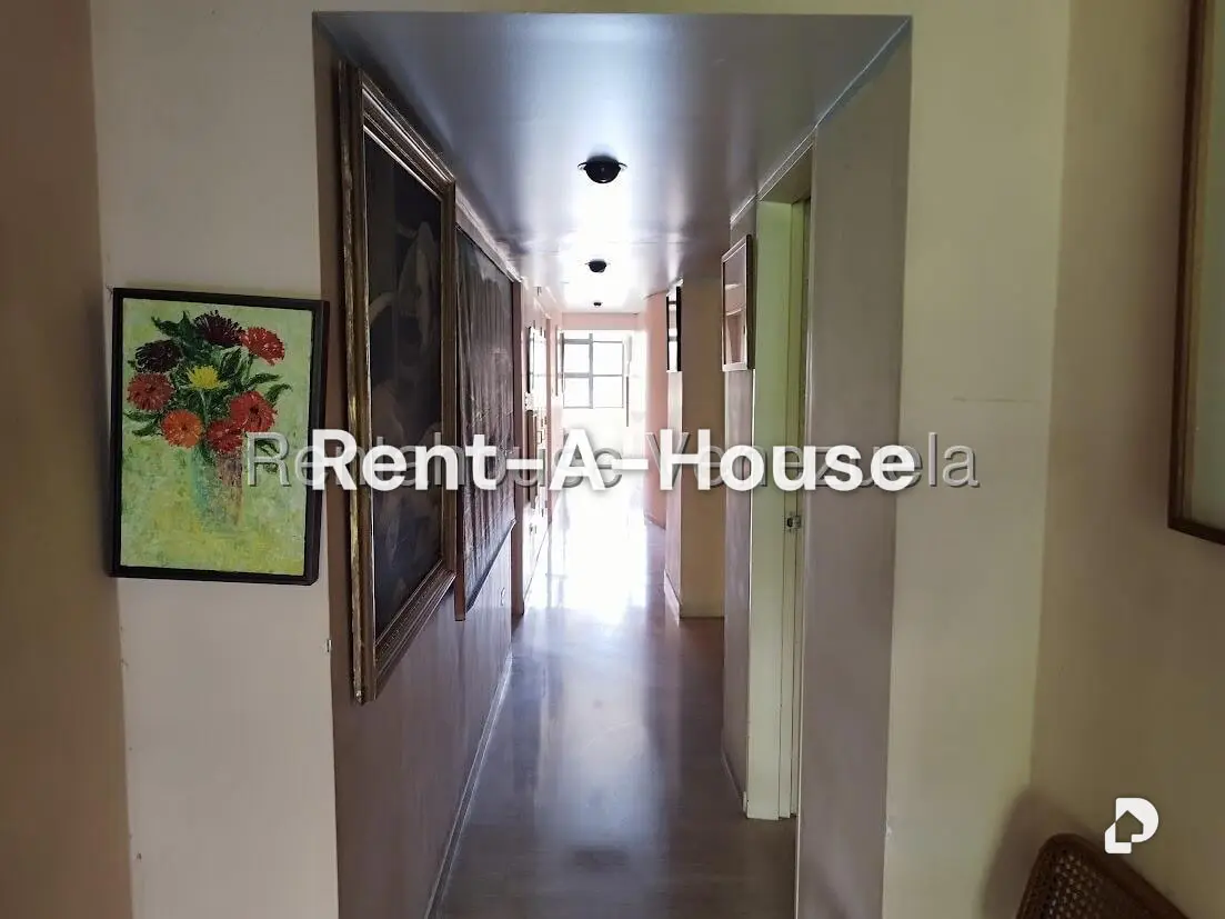Apartamento en La Florida, Caracas – 12