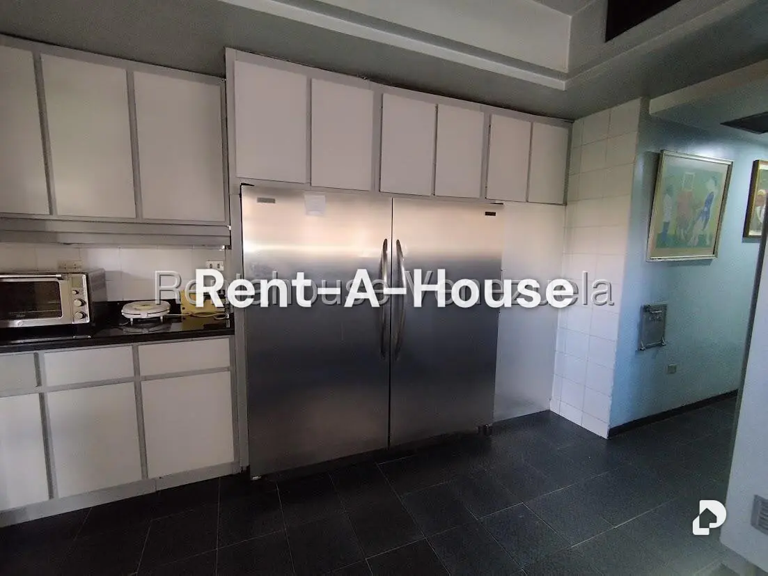 Apartamento en La Florida, Caracas – 11