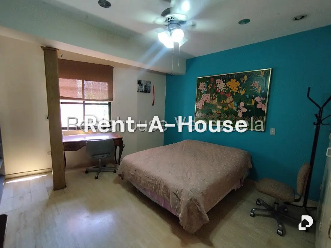 Apartamento en La Florida, Caracas – 17