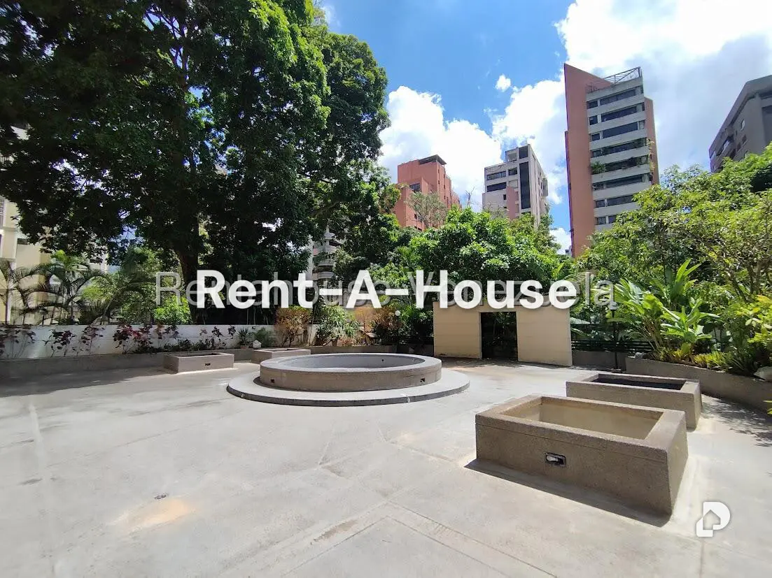 Apartamento en La Florida, Caracas – 28