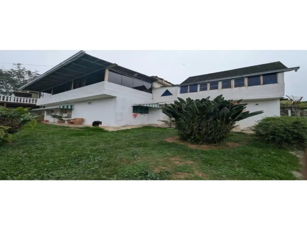 House in La Morita, Altos Mirandinos - 1