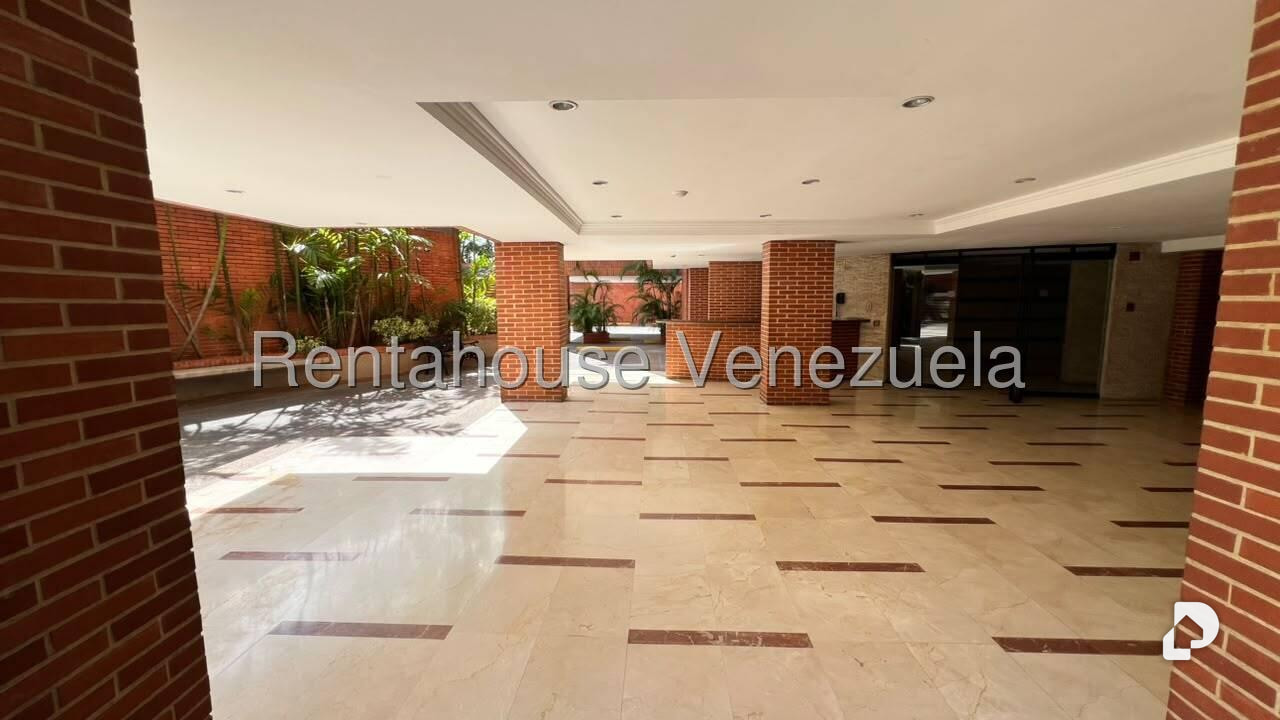 Apartamento en Campo Alegre, Caracas – 28