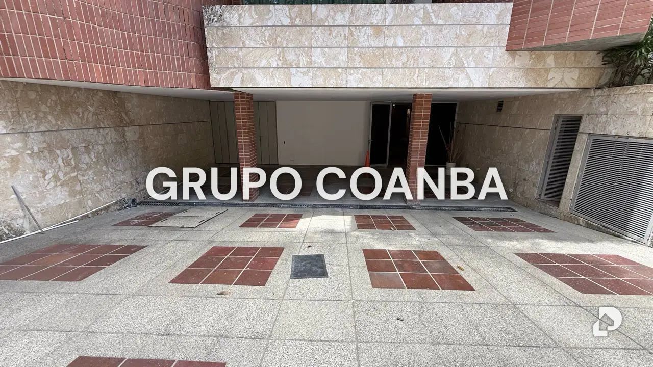 Casa en Los Palos Grandes, Caracas – 19