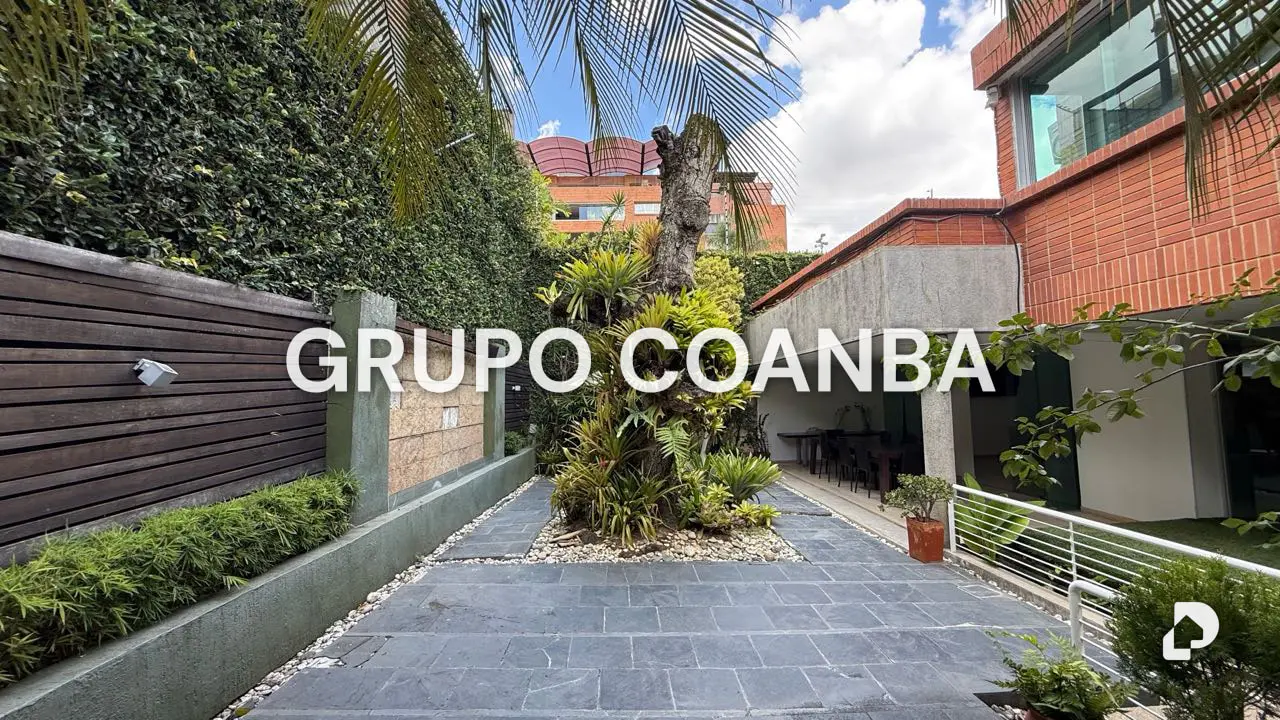 Casa en Los Palos Grandes, Caracas – 15