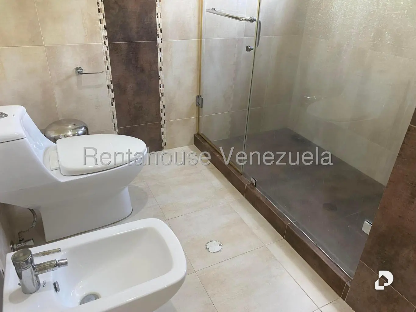 Apartamento en Solar del Hatillo, Caracas – 27