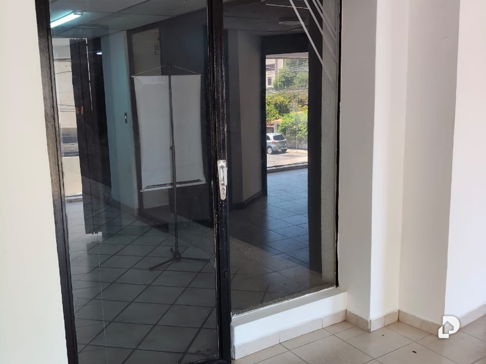 Oficina en Urbanización El Penonal, Lechería – 30