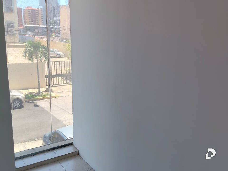 Oficina en Urbanización El Penonal, Lechería – 21