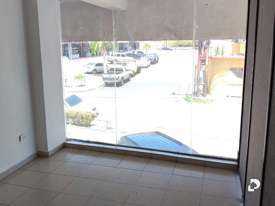 Oficina en Urbanización El Penonal, Lechería – 25