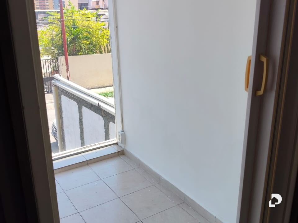 Oficina en Urbanización El Penonal, Lechería – 14