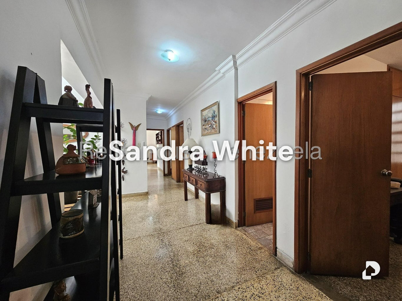 Casa en San Román. 27-5636, Caracas – 24
