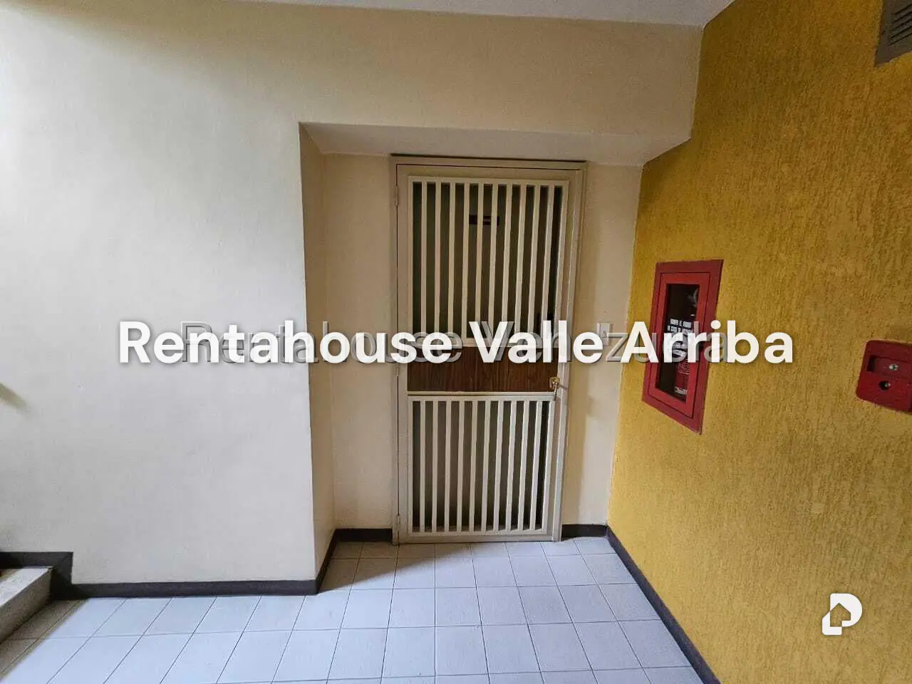 Apartamento en Lomas de Prados del Este, Caracas – 2