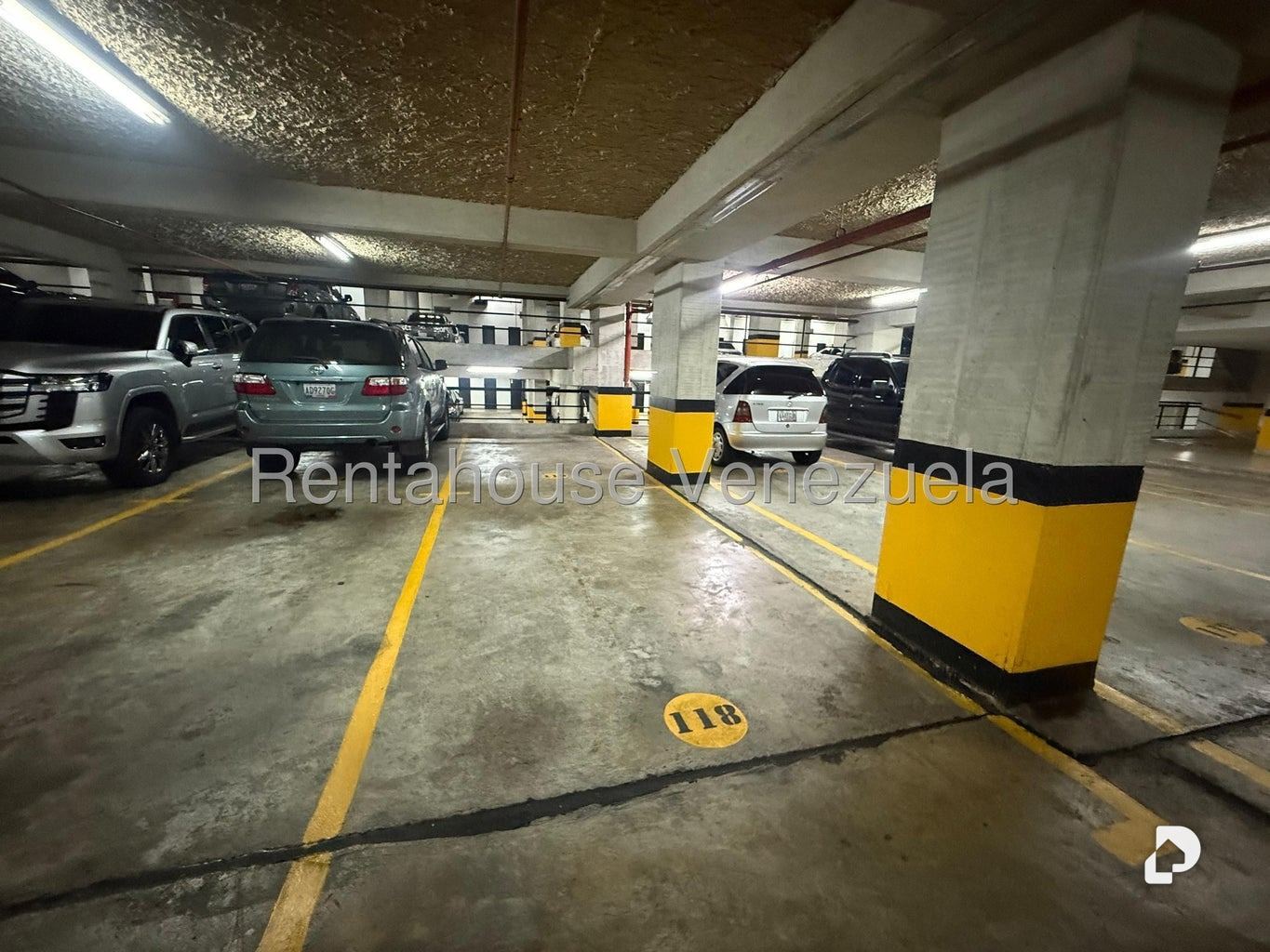 Apartamento en Campo Alegre, Caracas – 13
