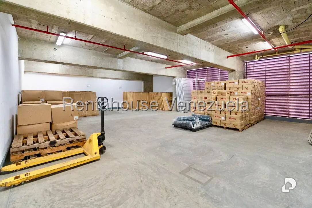 Building in Los Ruices, Caracas – 20