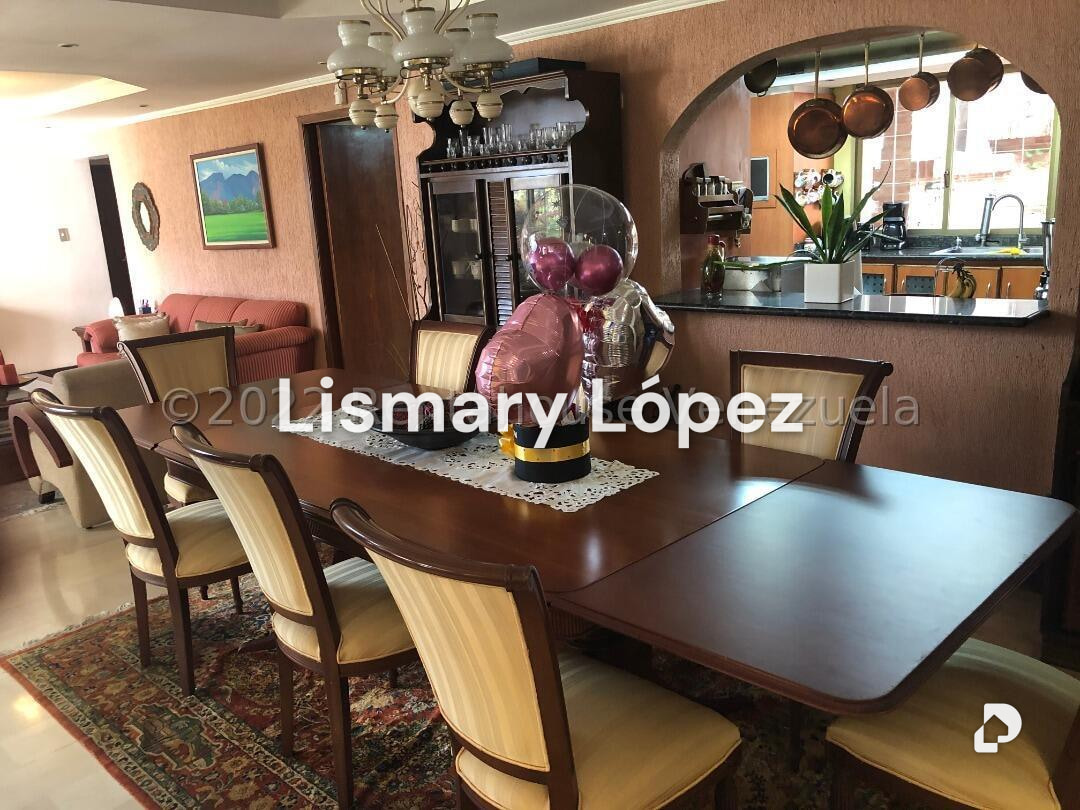 Casa en Colinas de Bello Monte, Caracas – 28