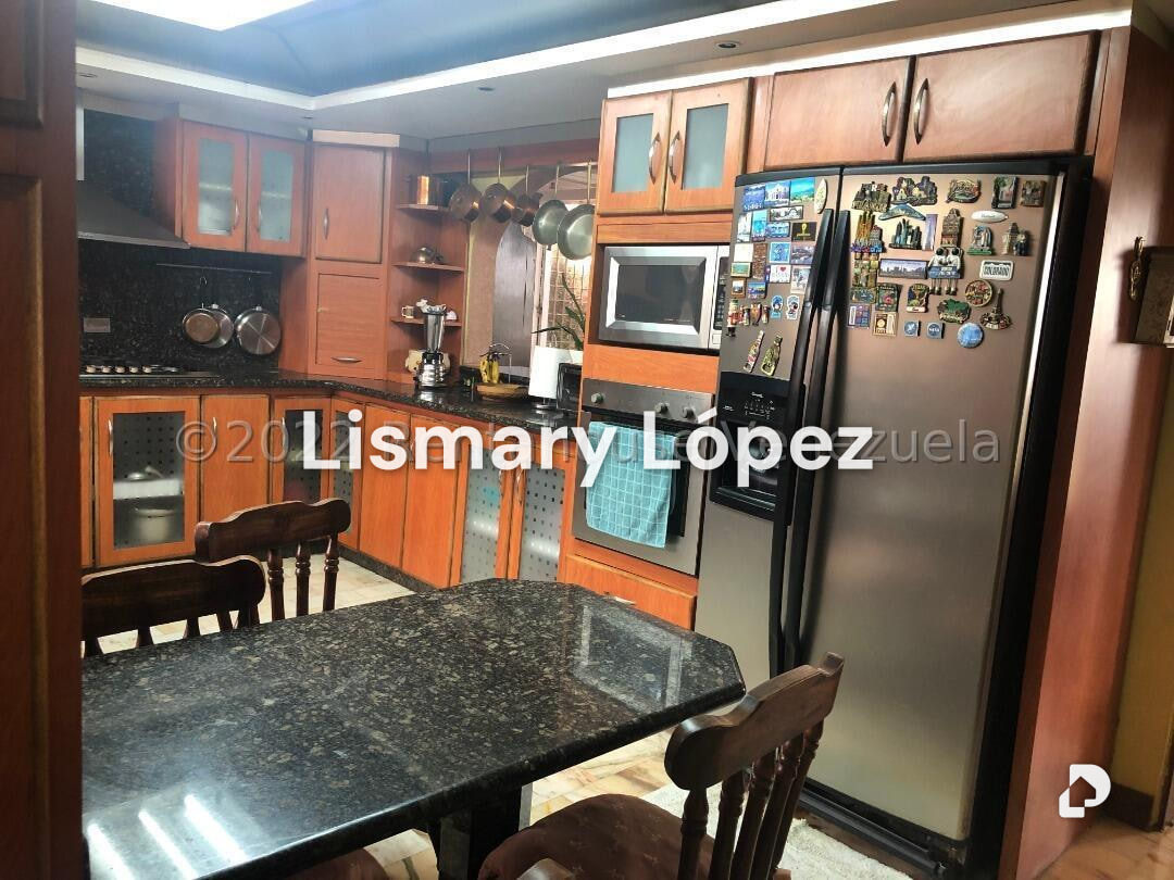 Casa en Colinas de Bello Monte, Caracas – 18