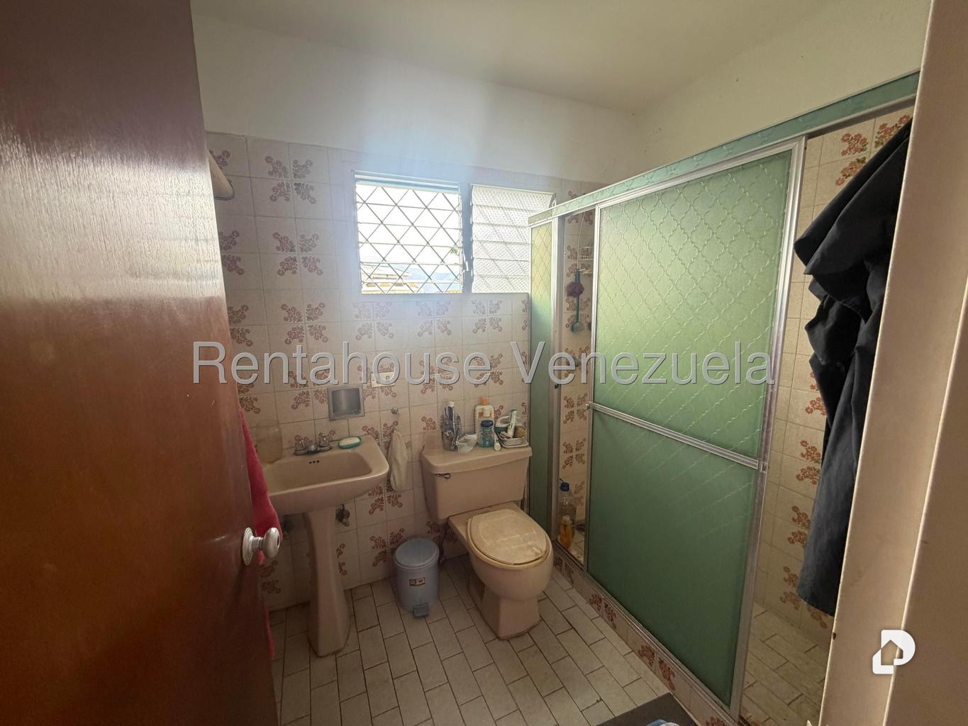 Casa en Lomas de La Lagunita, Caracas – 12