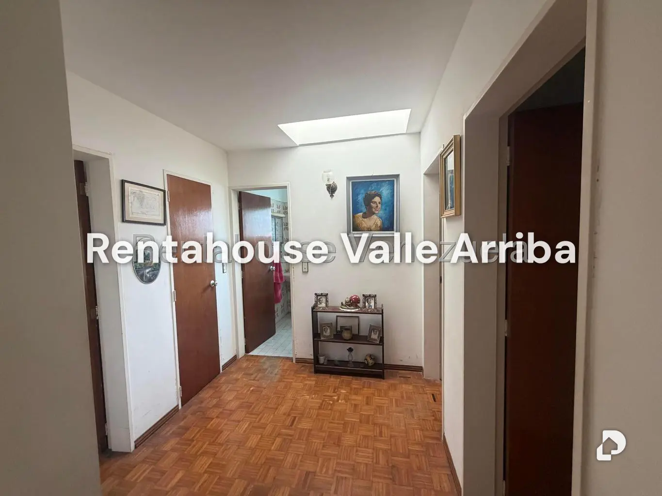 Casa en Lomas de La Lagunita, Caracas – 16