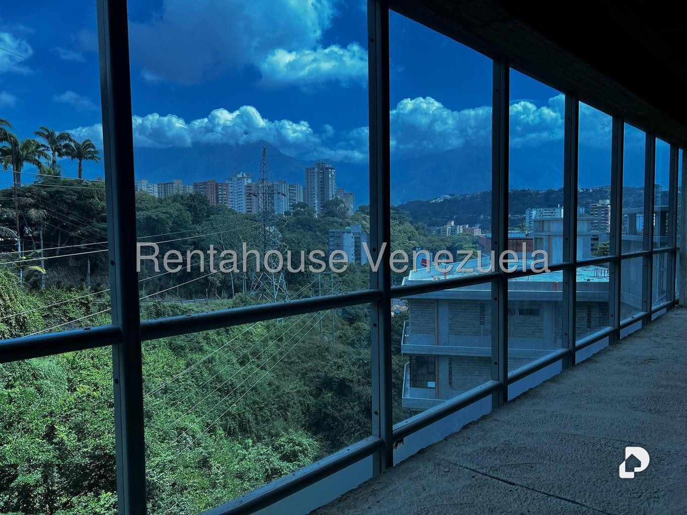Oficina en Los Naranjos (del Cafetal), Caracas