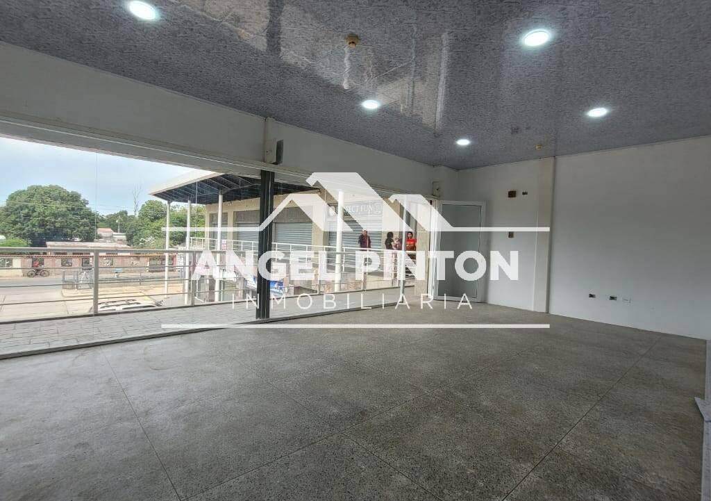 Local comercial en Avenida La Limpia, Maracaibo - 1